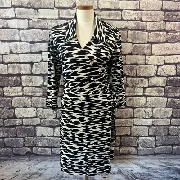 Boston Proper Dresses & Skirts - Boston Proper Black & White Wrap Dress Size L